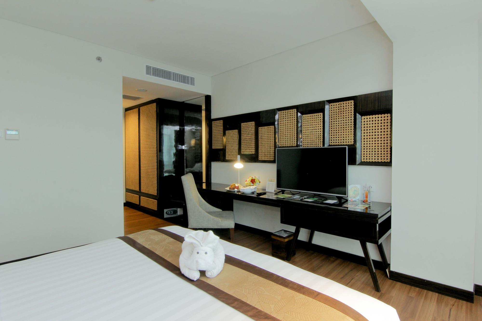Melati The Atrium Hotel & Resort Yogyakarta מראה חיצוני תמונה