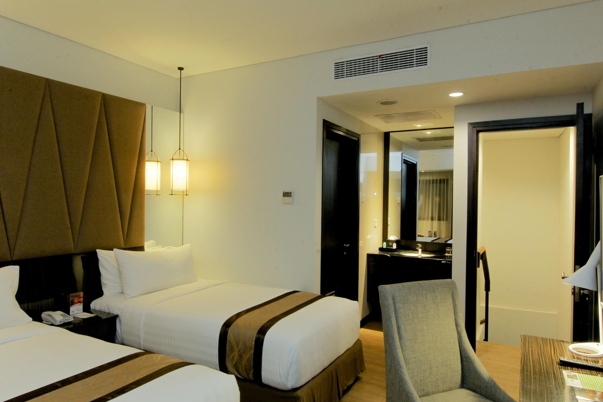 Melati The Atrium Hotel & Resort Yogyakarta מראה חיצוני תמונה