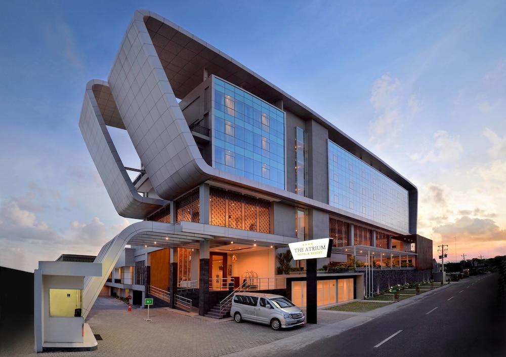 Melati The Atrium Hotel & Resort Yogyakarta מראה חיצוני תמונה