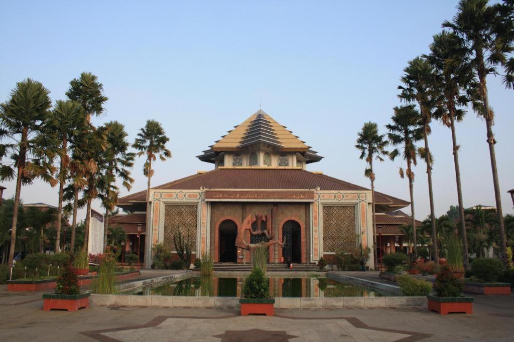 Melati The Atrium Hotel & Resort Yogyakarta מראה חיצוני תמונה
