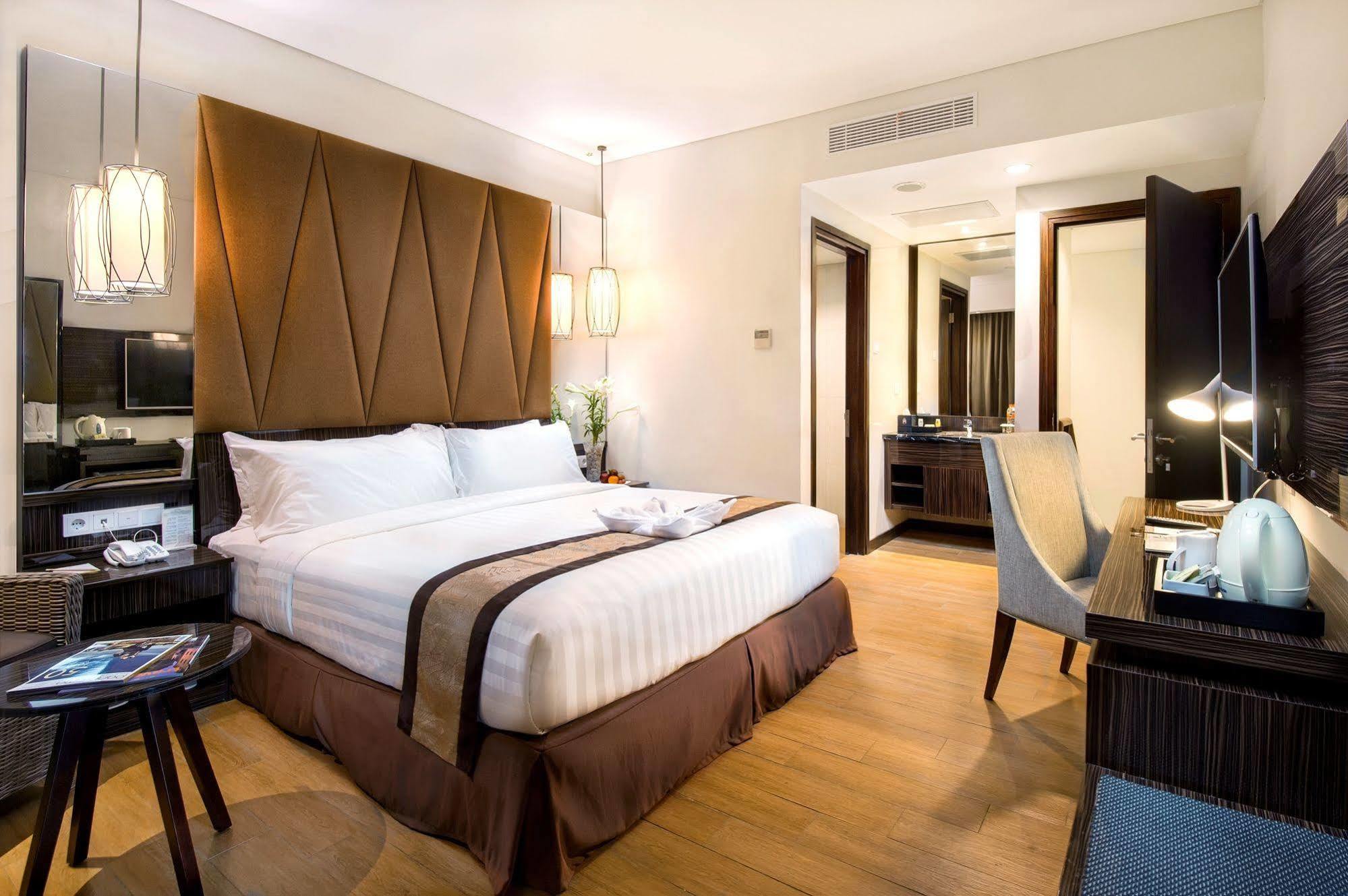 Melati The Atrium Hotel & Resort Yogyakarta מראה חיצוני תמונה